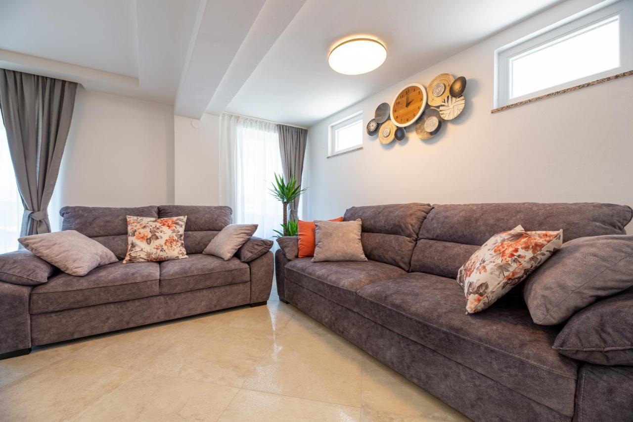 Apartment Miko Sveti Ivan Dobrinjski المظهر الخارجي الصورة